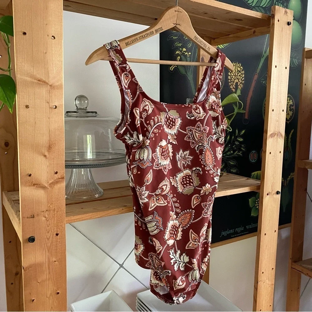 Lands’ End Brown Paisley Floral Print One Piece Swimsuit 10